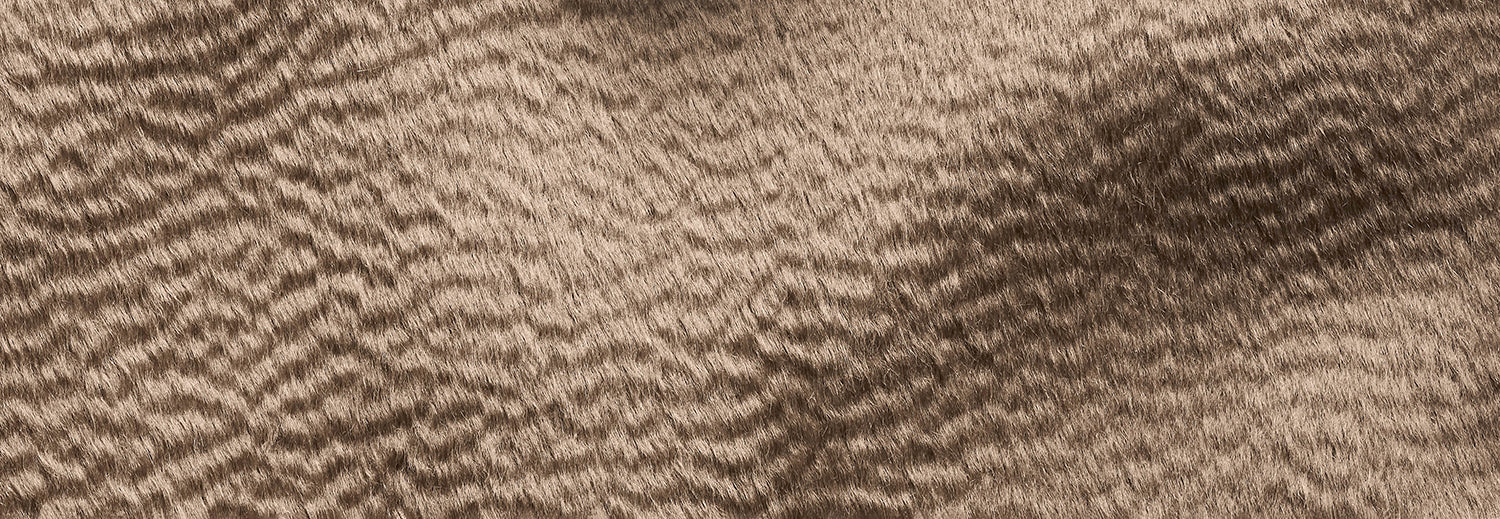 Sentaler Craftsmanship Submenu Image featuring Suri Alpaca and available in Hazelnut. Seen fabric close up.