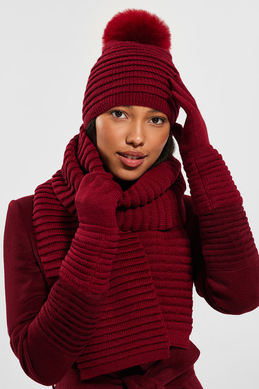 Sentaler Adult Ribbed Accessories featured in Baby Alpaca and available in Garnet Red. Seen from front on model.